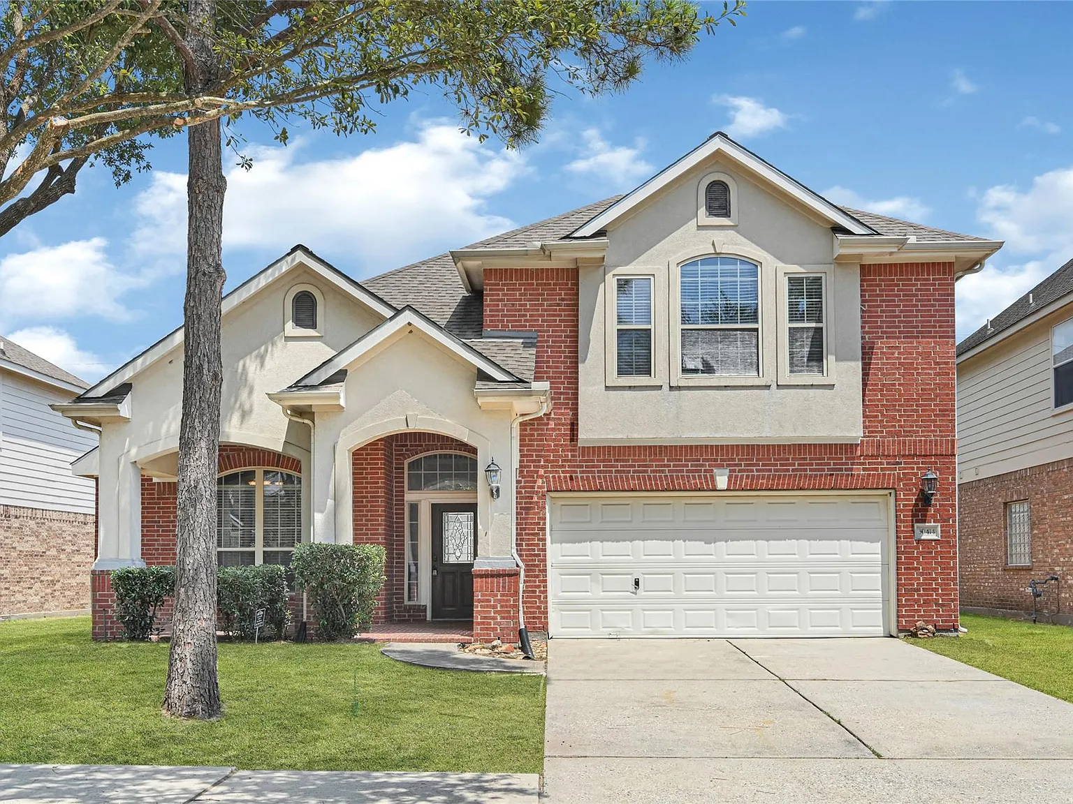 5 bed, 3.5 bath, 2846 sqft, $3,250 — Photo 2