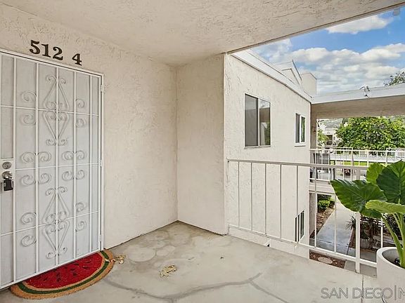 2nd image of 512 Sandalwood Pl Unit 4