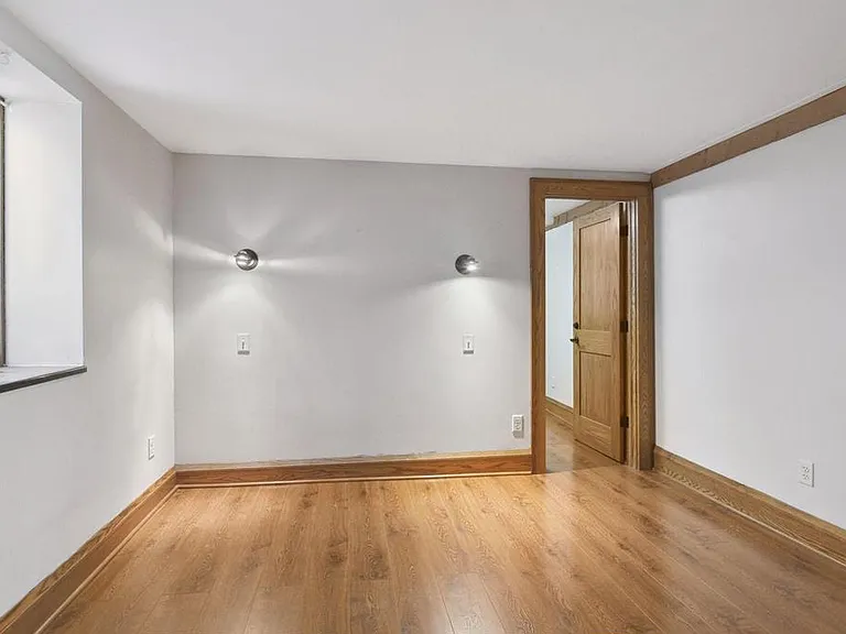 3424 Fremont Ave S #1 — Photo 4