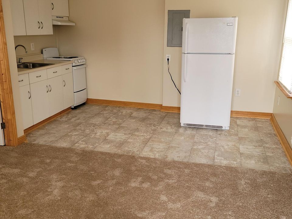 2nd image of 6401 Middlebelt Rd