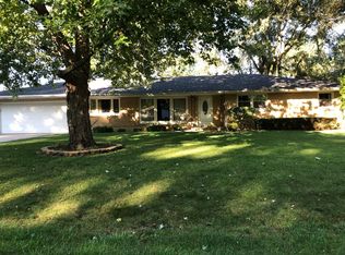 5 Durell Dr, Kankakee, IL 60901