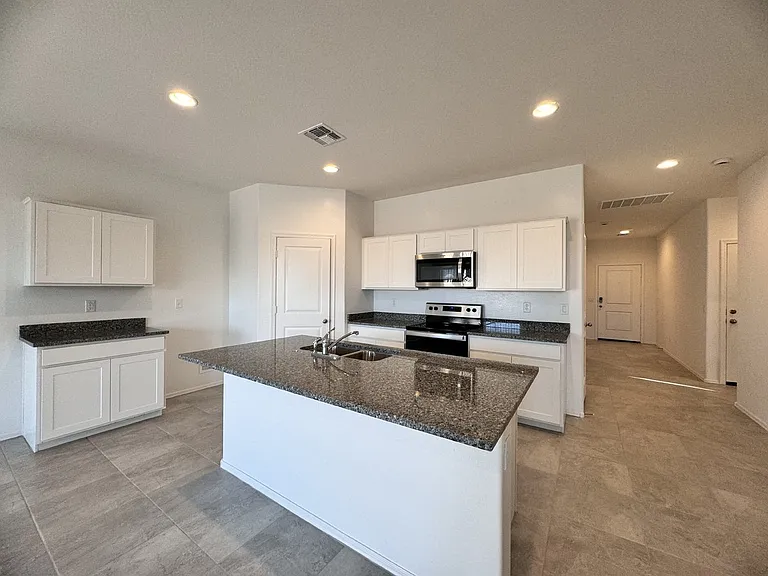 1137 W Chimes Tower Dr — Photo 40