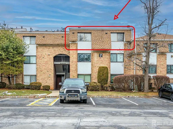 707 Edison Glen Ter, Edison, NJ 08837