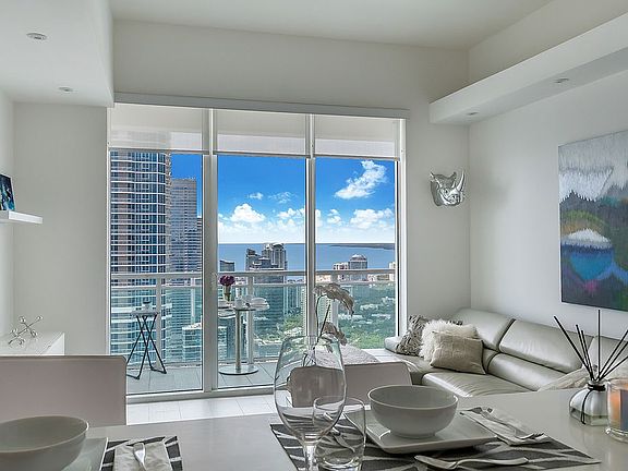2nd image of 950 Brickell Bay Dr APT 5409