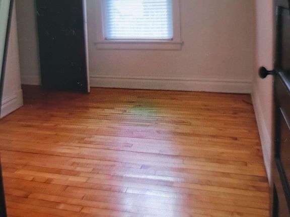 3rd image of 426 N La Grange Road Until #1