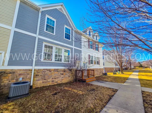 15211 Greenbelt Dr, Urbandale, IA 50323