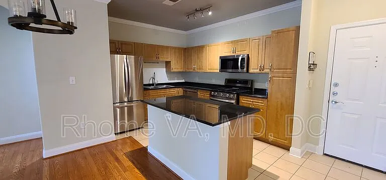 12937 Centre Park Cir #303 — Photo 3