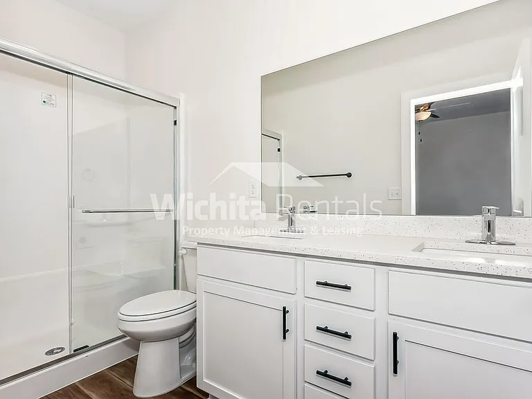1742 - 1744 S. Hickory Creek St. — Photo 7