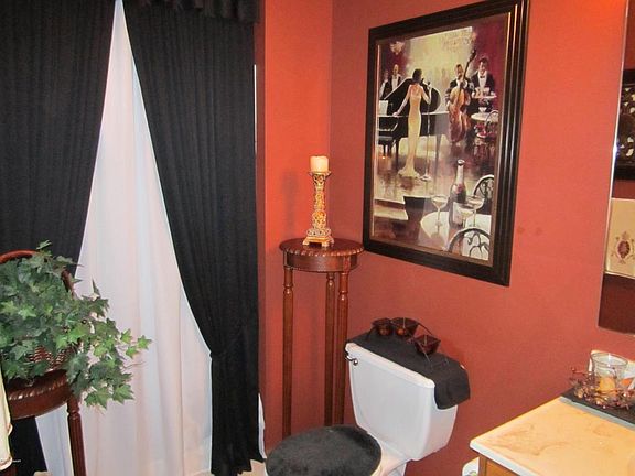 4th image of 1258 Westbrook Cir