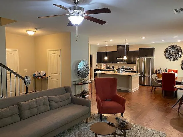 1207 Weatherford St — Photo 13