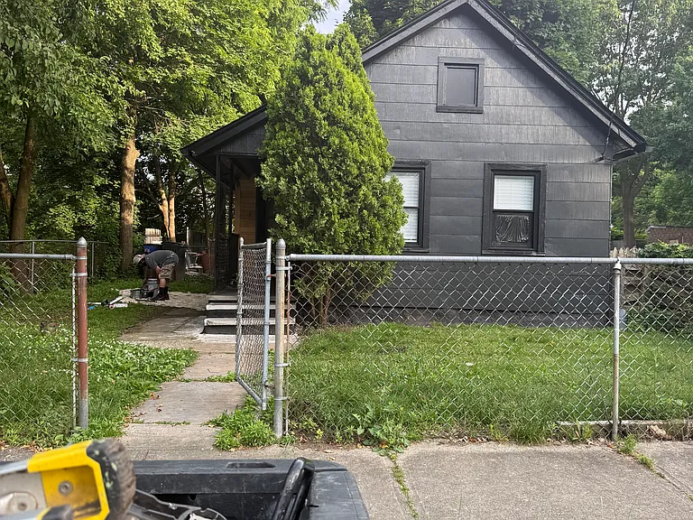 7103 Elton Ave — Photo 8