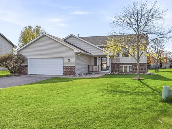 654 Timothy Ct, Shakopee, MN 55379