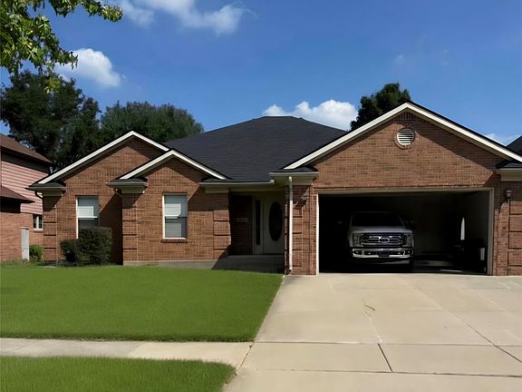 2nd image of 35050 Newport Ct