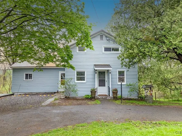 7158 Manlius Center Rd, East Syracuse, NY 13057