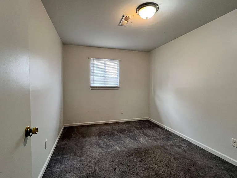 Stone Ridge Apartments- Convenient Location — Photo 46