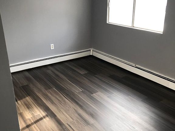 3rd image of 815 Belmont Blvd APT 301