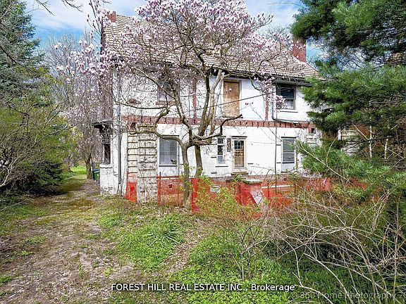 5th image of 132 Blythwood Rd