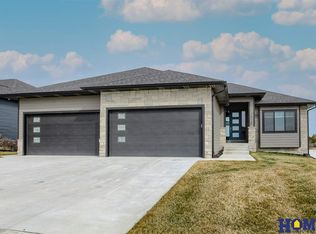 10120 Black Rapids Rd, Lincoln, NE 68527