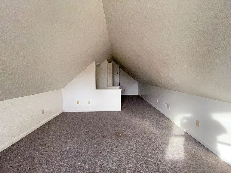 Coming Soon: 9011 W Jackson St! 3 Bedroom 1 Bath! Pet Friendly! Yorktown School District — Photo 13