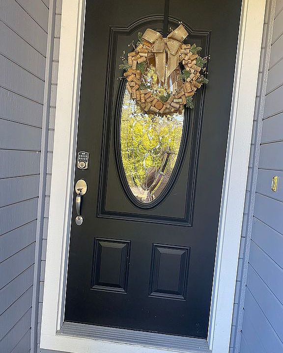1st image of 921 Foxboro Dr