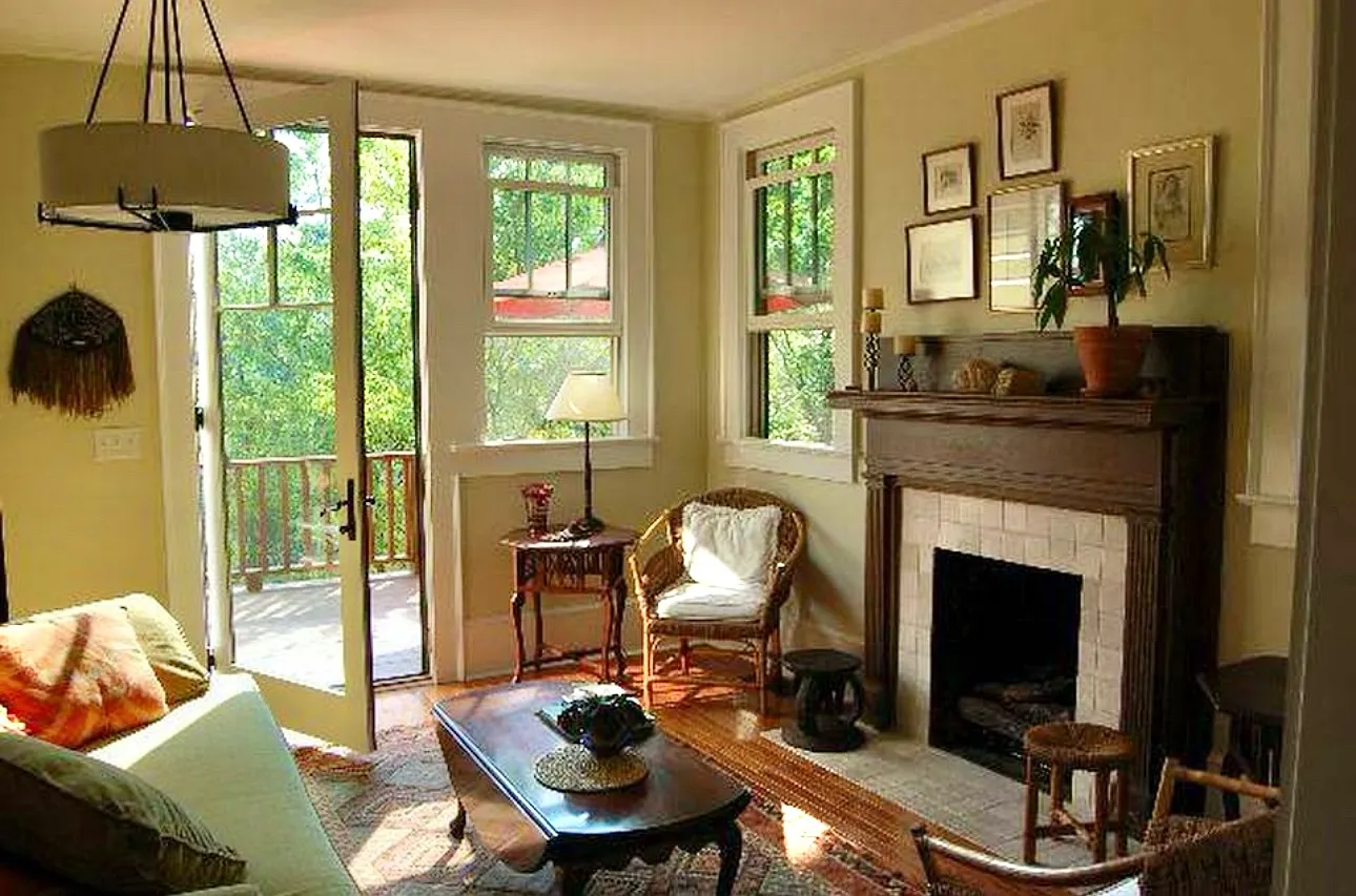 4 bed, 2485 sqft, $3,900 — Photo 1