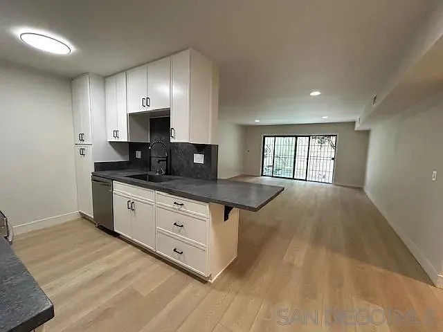 811 W Nutmeg St #102 — Photo 12