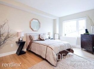 178 Kent Ave, Brooklyn, NY 11249