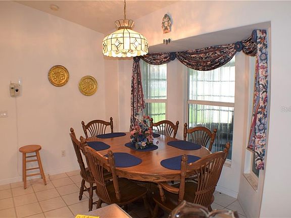 5th image of 1404 SE 8th Dr