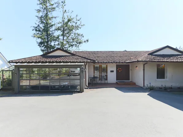 4591 Woodgreen Dr, West Vancouver, BC V7S 2V3