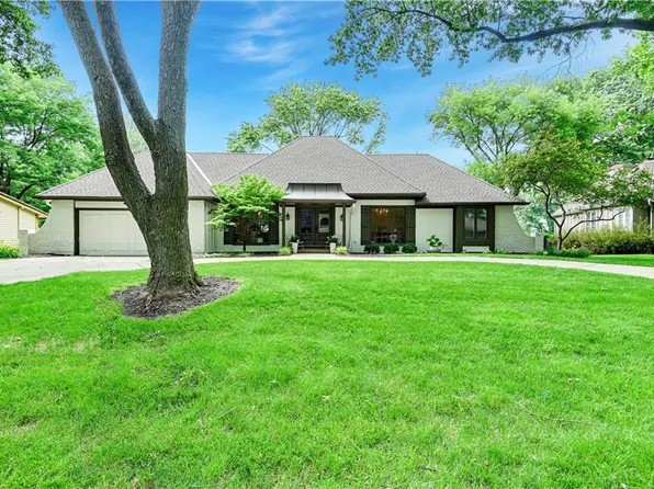 12716 High Dr, Leawood, KS 66209