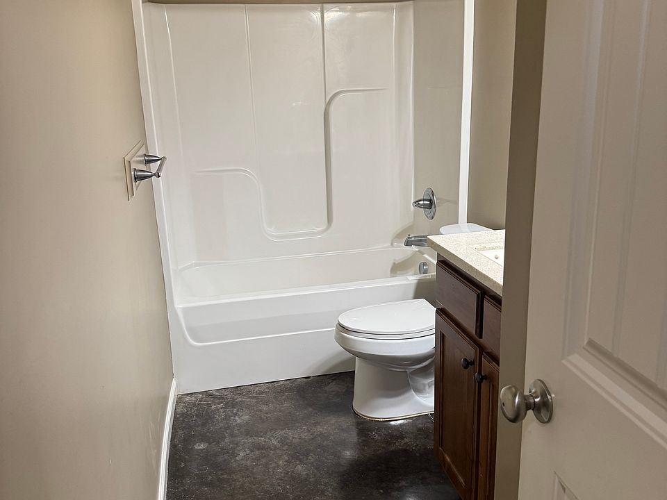 1st image of 106 S Illinois St APT B