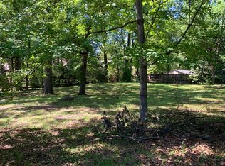 901 S Perkins Rd, Memphis, TN 38117