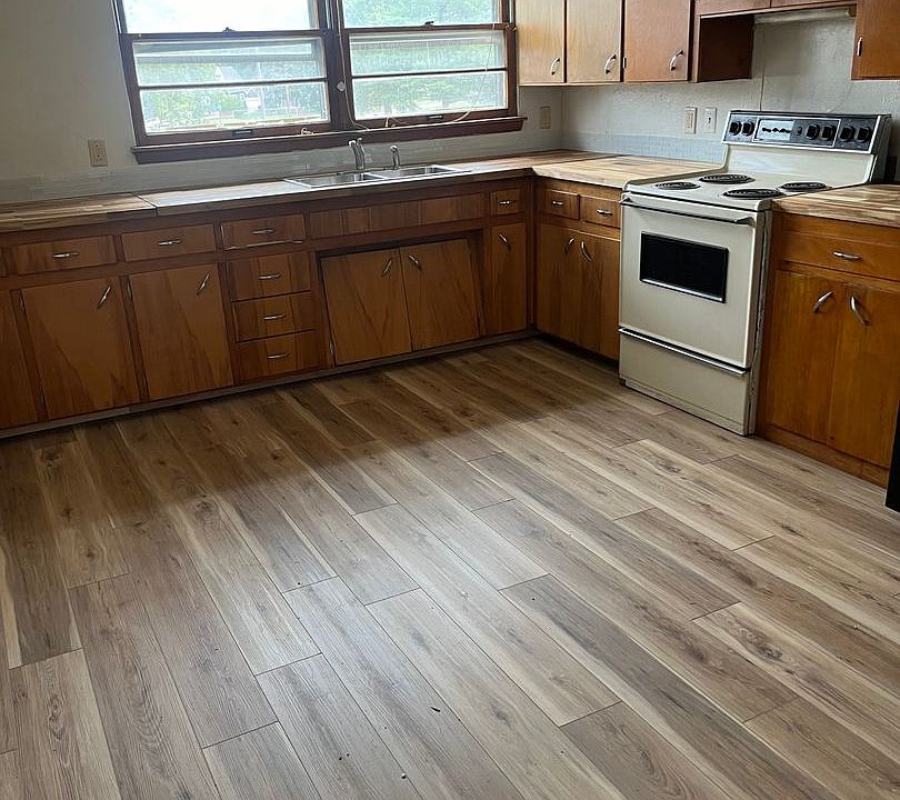 2nd image of 1113-1121 W 7th St #1115