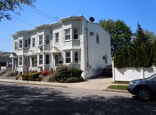 107 S 11th St, New Hyde Park, NY 11040