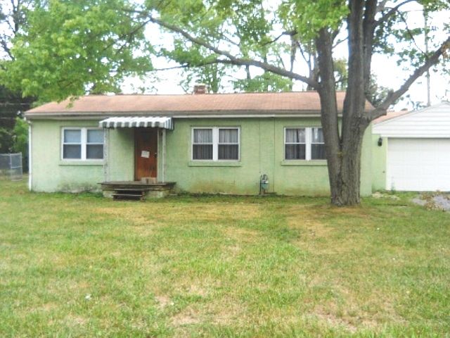 1st image of 2487 Chinquo St