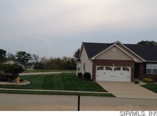 492 Bandmour Pl, O'Fallon, IL 62269