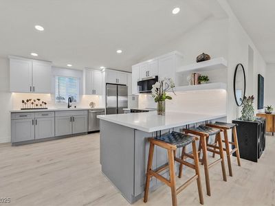 890 E Dixieland St, Pahrump, NV, 89048