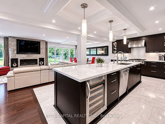 3rd image of 16 Thomas Reid Rd