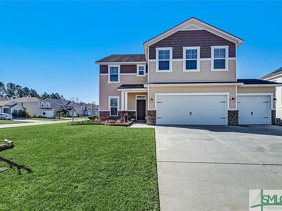 3rd image of 21 Salix Dr