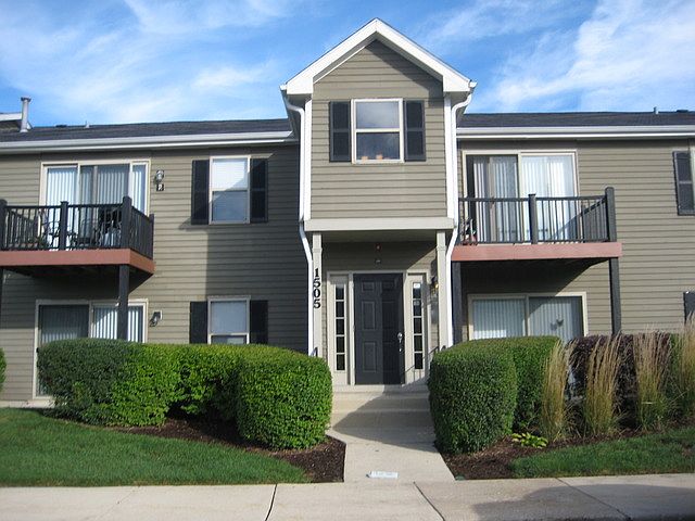 1st image of 1505 Raymond Dr APT 102