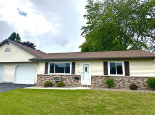 1115 Dewey St, Kiel, WI 53042
