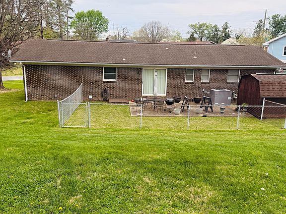 3rd image of 136 Longview Rd