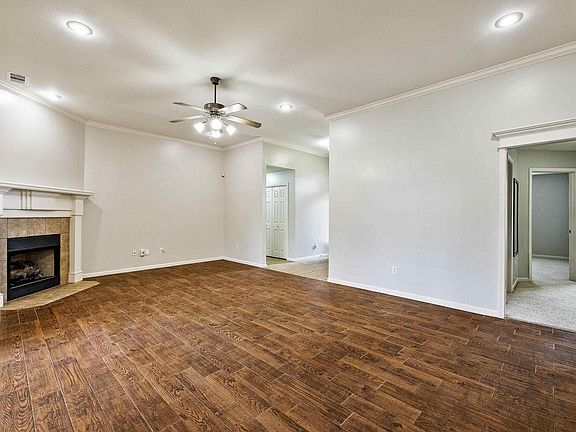 5th image of 3503 Peachtree Ln