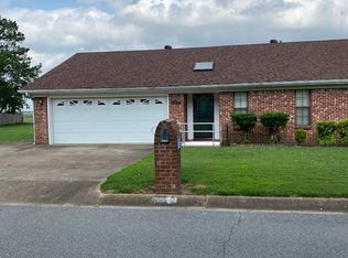 1120 Cherokee Dr, Newport, AR 72112