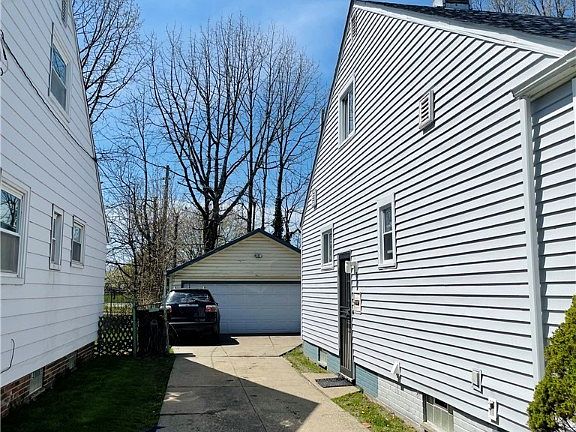3rd image of 1144 E 167th St