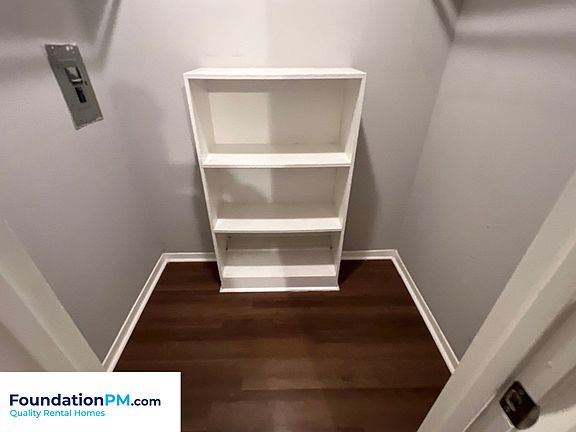 5th image of 3945 Macon Rd APT 5