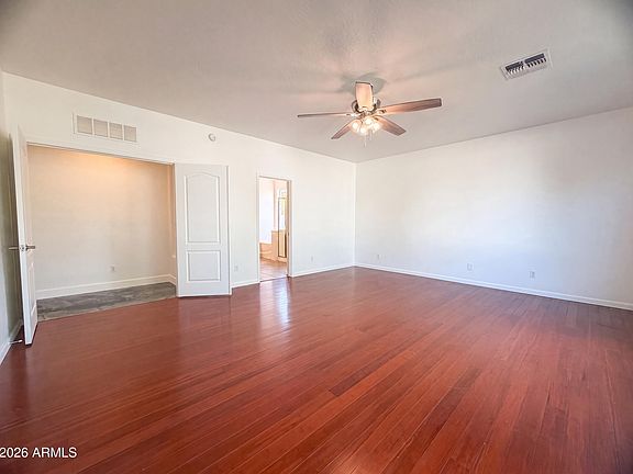 4th image of 2463 S BRISTOL --