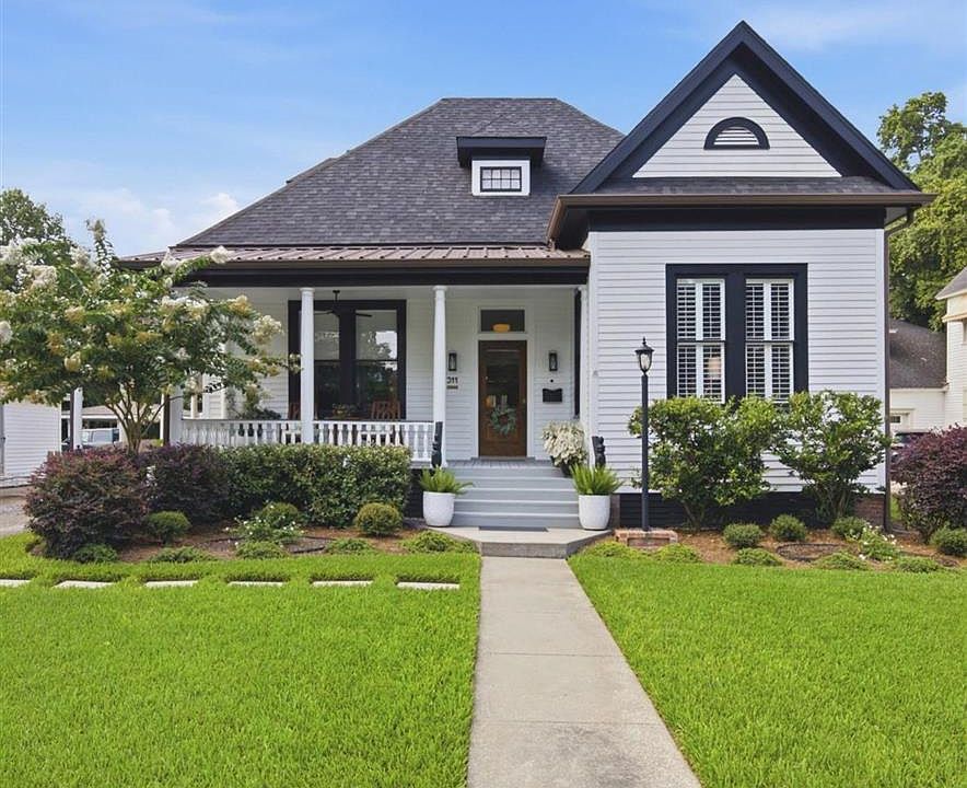 1st image of 311 Clara St