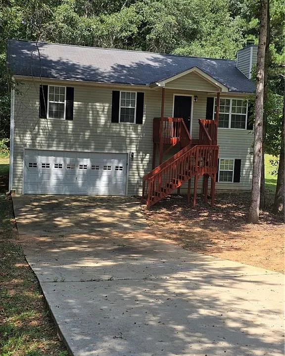 186 S Red Oak Way