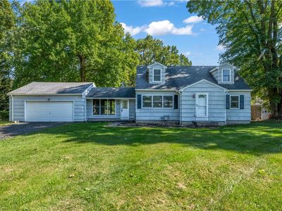 998 Gravel Rd, Webster, NY, 14580